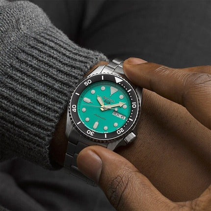 Seiko Men's 5 Sports Automatic Green Dial Watch SRPK33K1 NEW - Description When Kintaro Hattori founded his company in 1881, he was just 21 years old. During his fifty years at the helm, Seiko became the leading watch company in Japan, with its own design