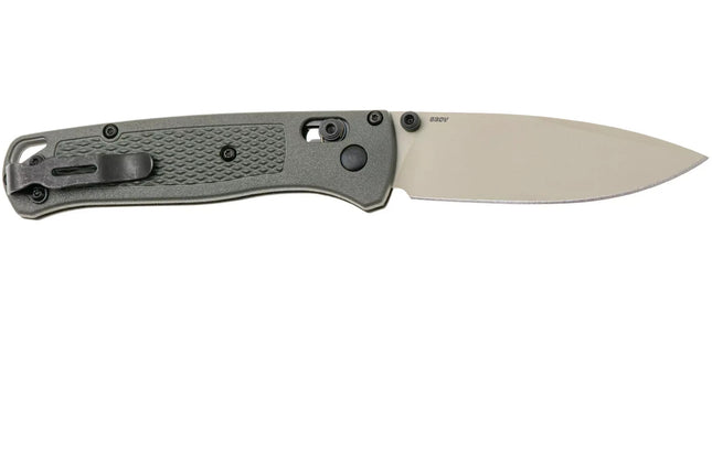 8960322