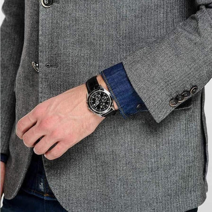 Casio Men's Edifice Chronograph Quartz Stainless Steel Watch EFR526L1AVUDF NEW - Description Target Audience : Gent - Style : Fashion - Item Shape : Round - Colors : Black - Materials : Leather/Stainless steel - Movement Type : Quartz - Water Resistance :